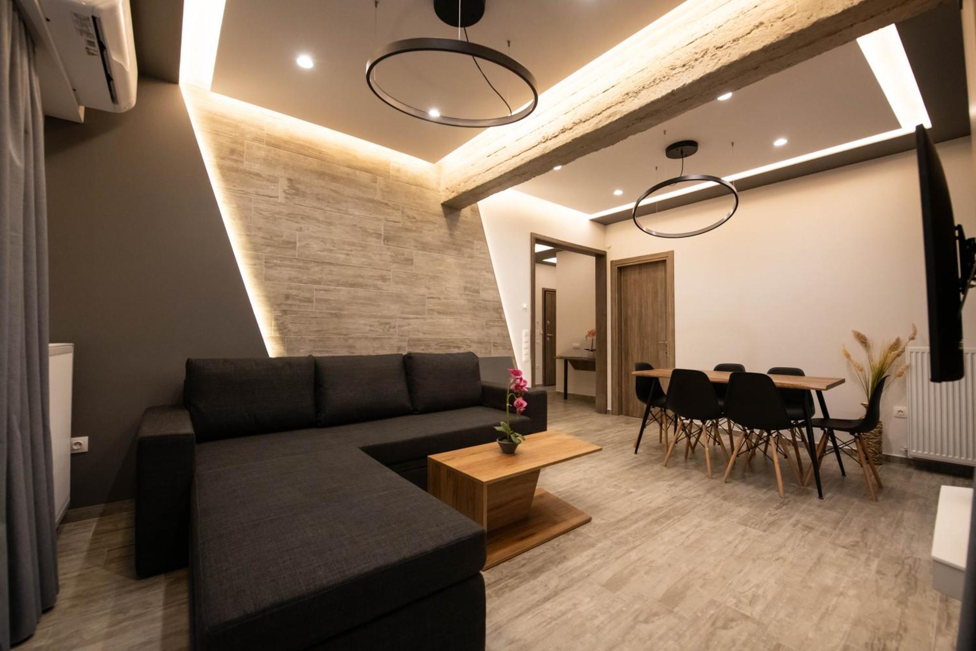 Skia Luxury Living Above The Walls Appartement *