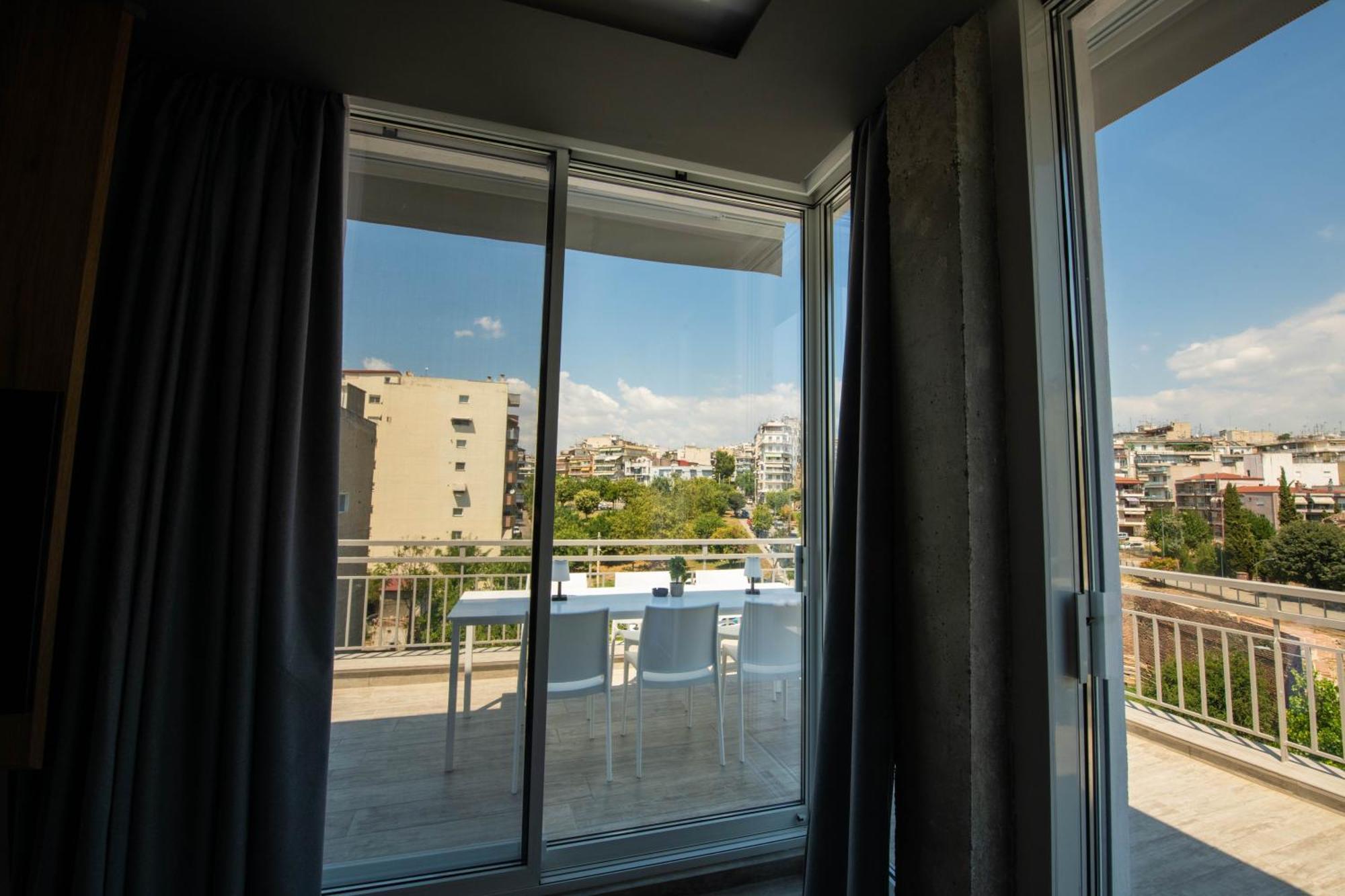 Skia Luxury Living Above The Walls Appartement