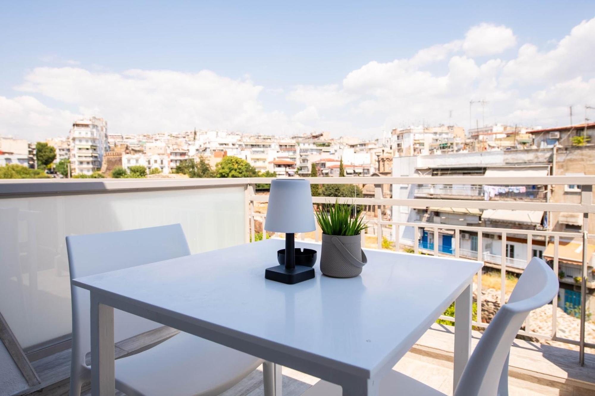Skia Luxury Living Above The Walls Appartement *